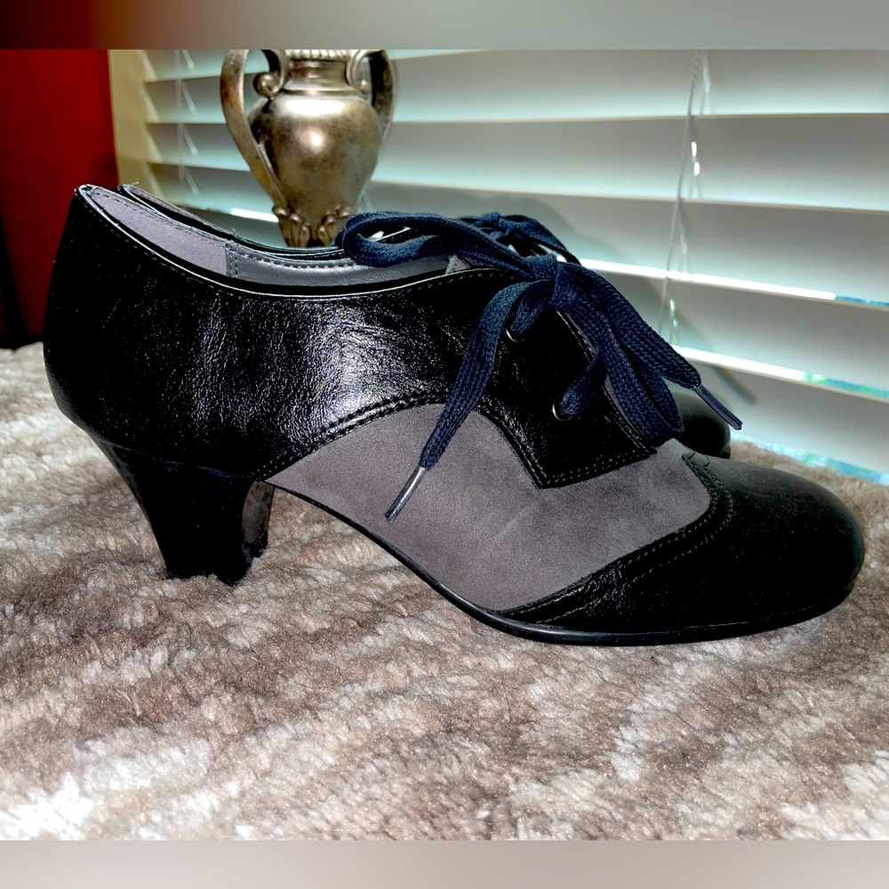 Aerosoles Aristocrat grey/black dress shoes